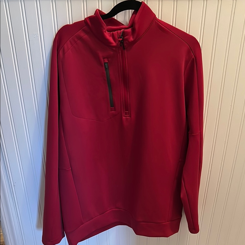Burgundy red Quarter-Zip Pullover perfect for golf